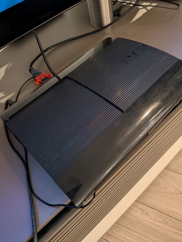 Ps3 super slim - super, hen